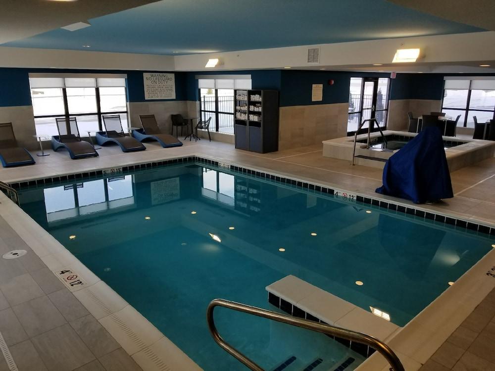 Hampton Inn & Suites Pekin Exteriör bild